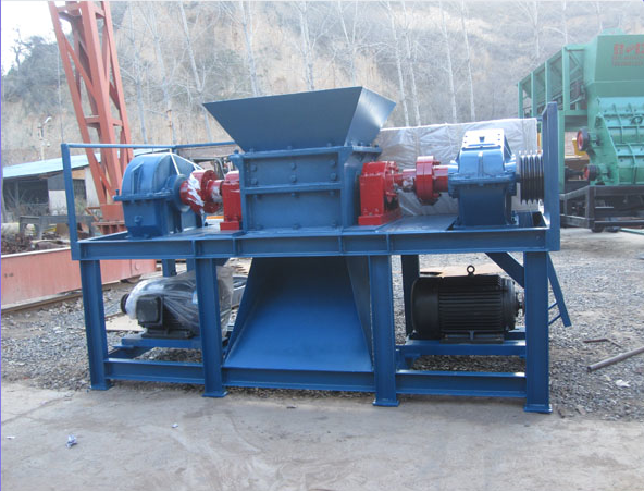 Shredding machine