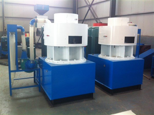Vertical ring die wood pellet machine